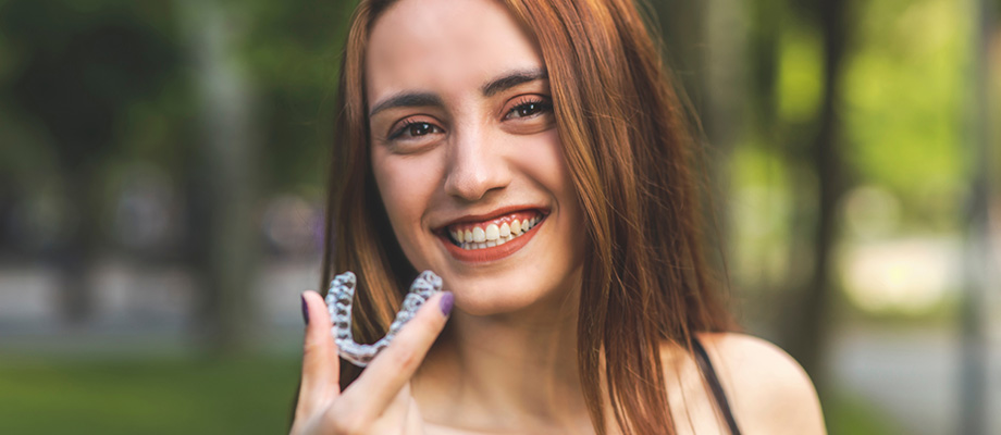 img-newparkorthodontics-invisalign-02
