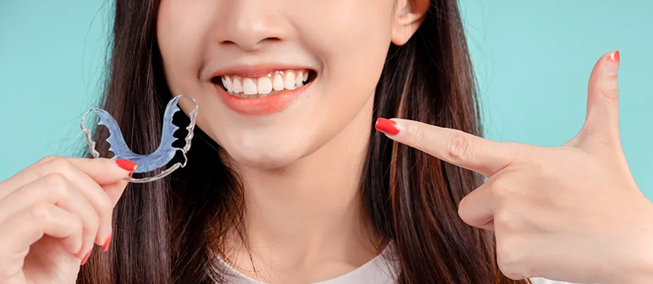 img-newparkorthodontics-retainer-02